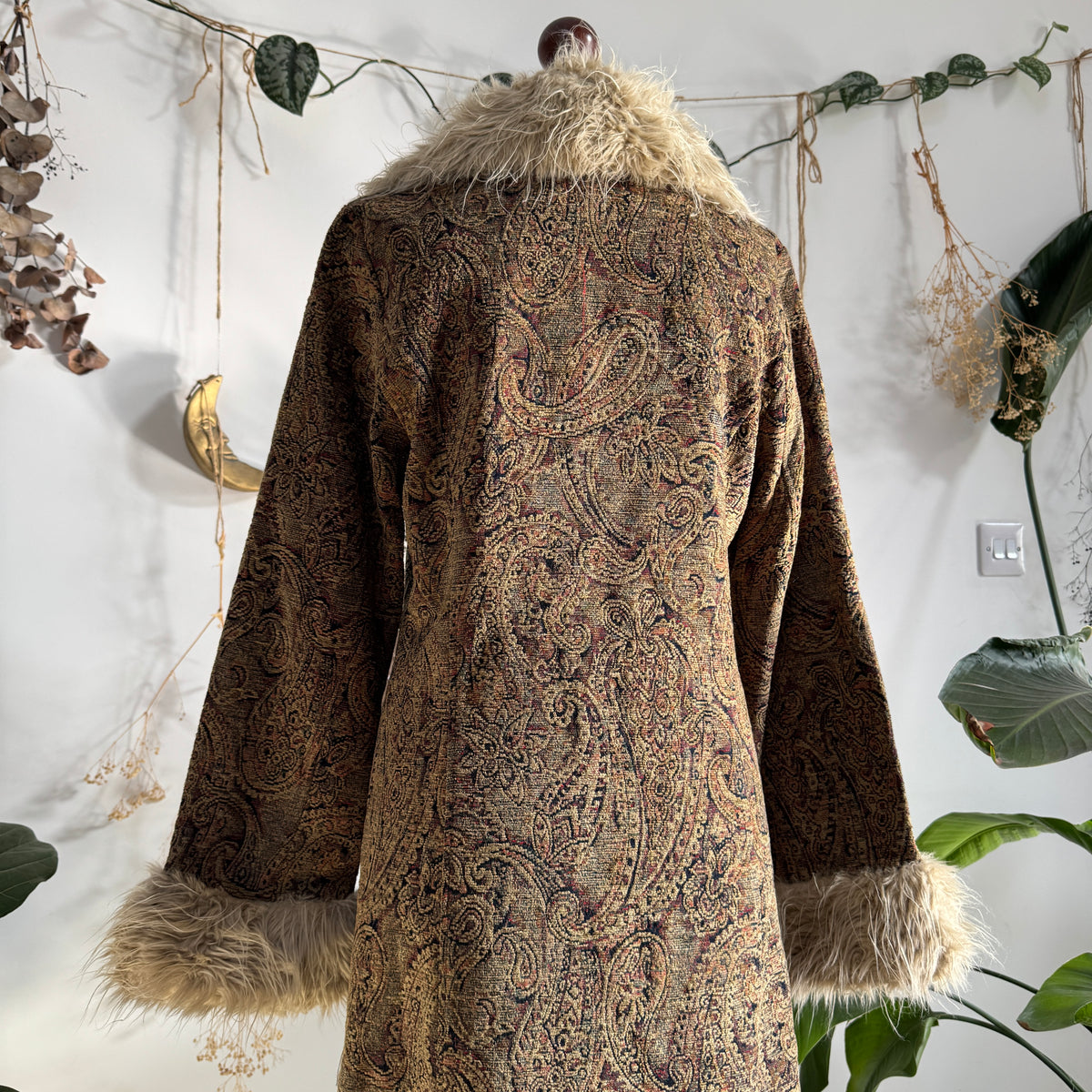 Tapestry afghan coat - size M/L
