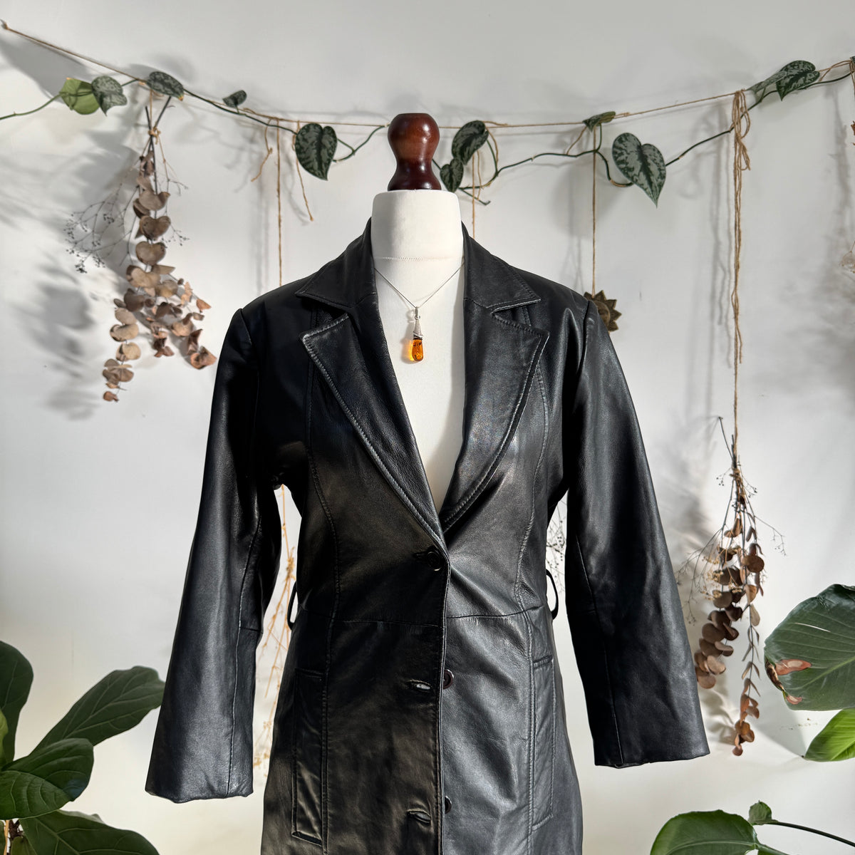 Black leather trench coat - size S