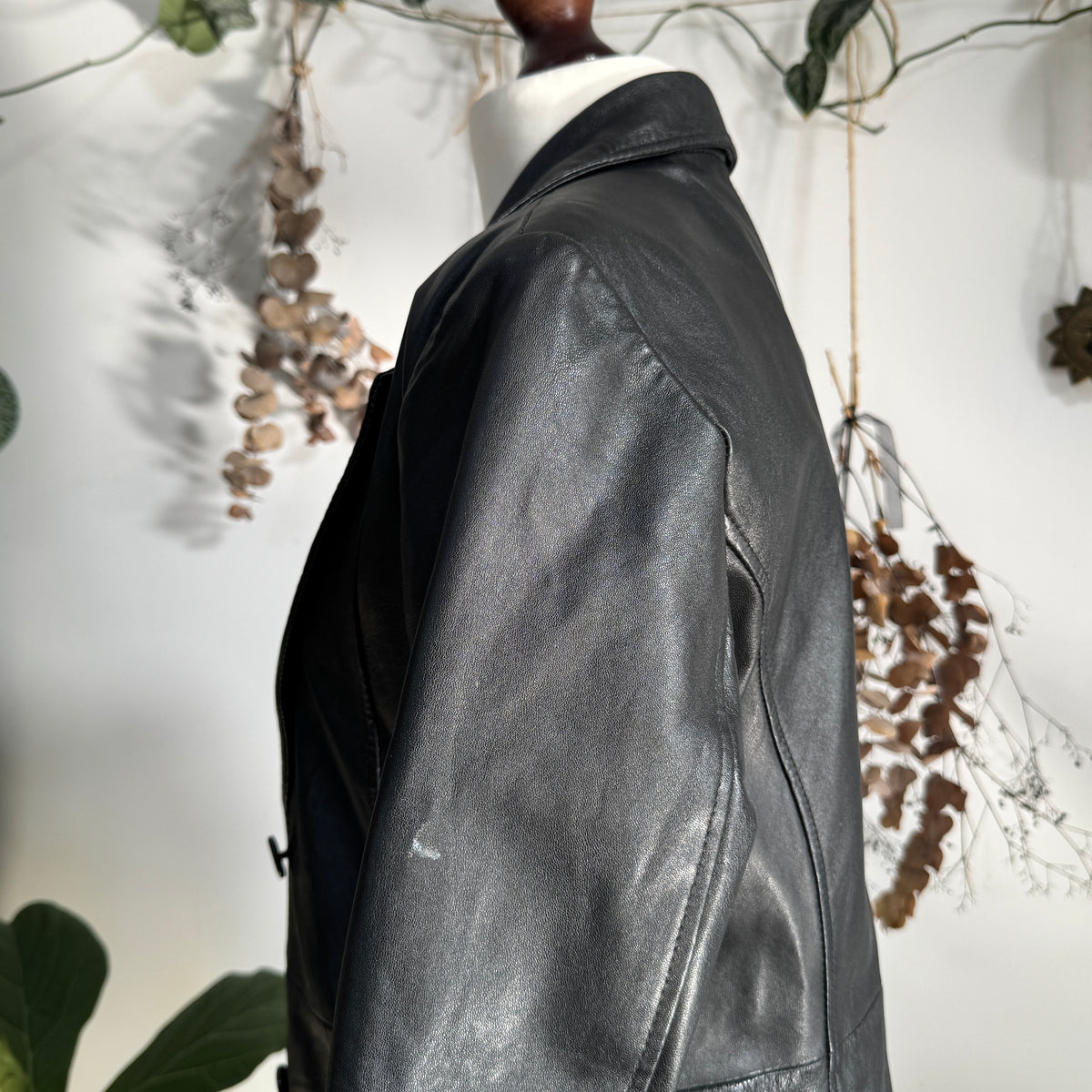 Black leather trench coat - size S