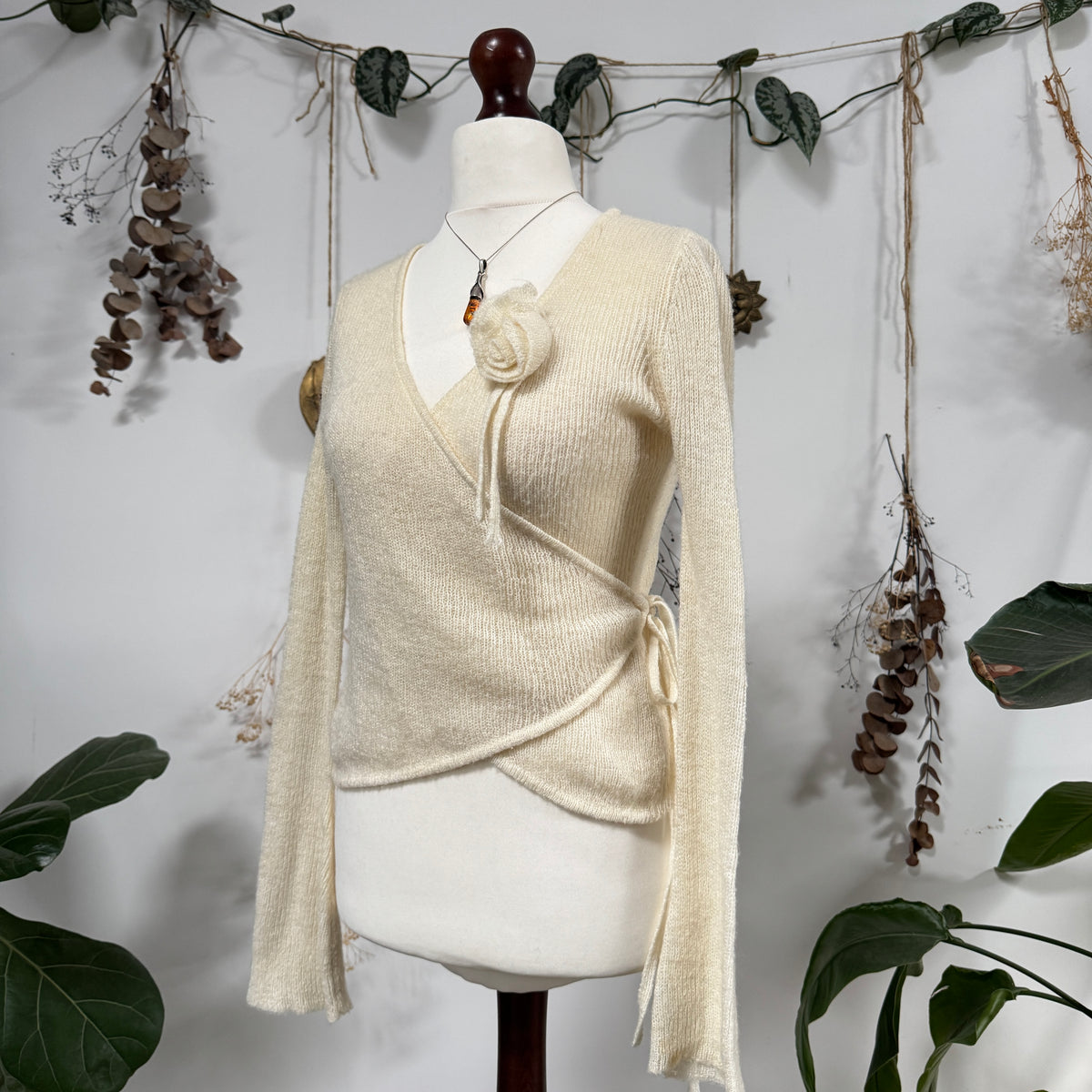 Cream knit wrap top - size M/L