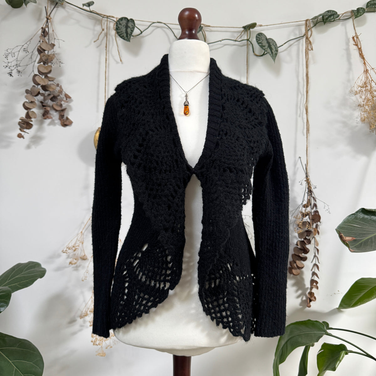 Black knit cardigan - size M/L