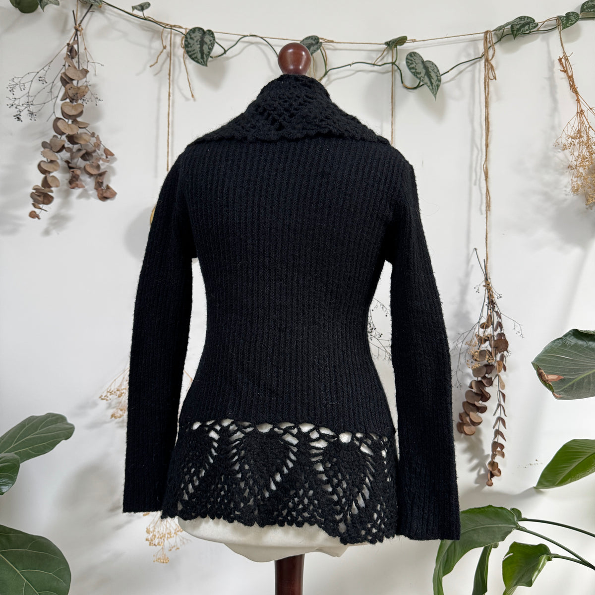 Black knit cardigan - size