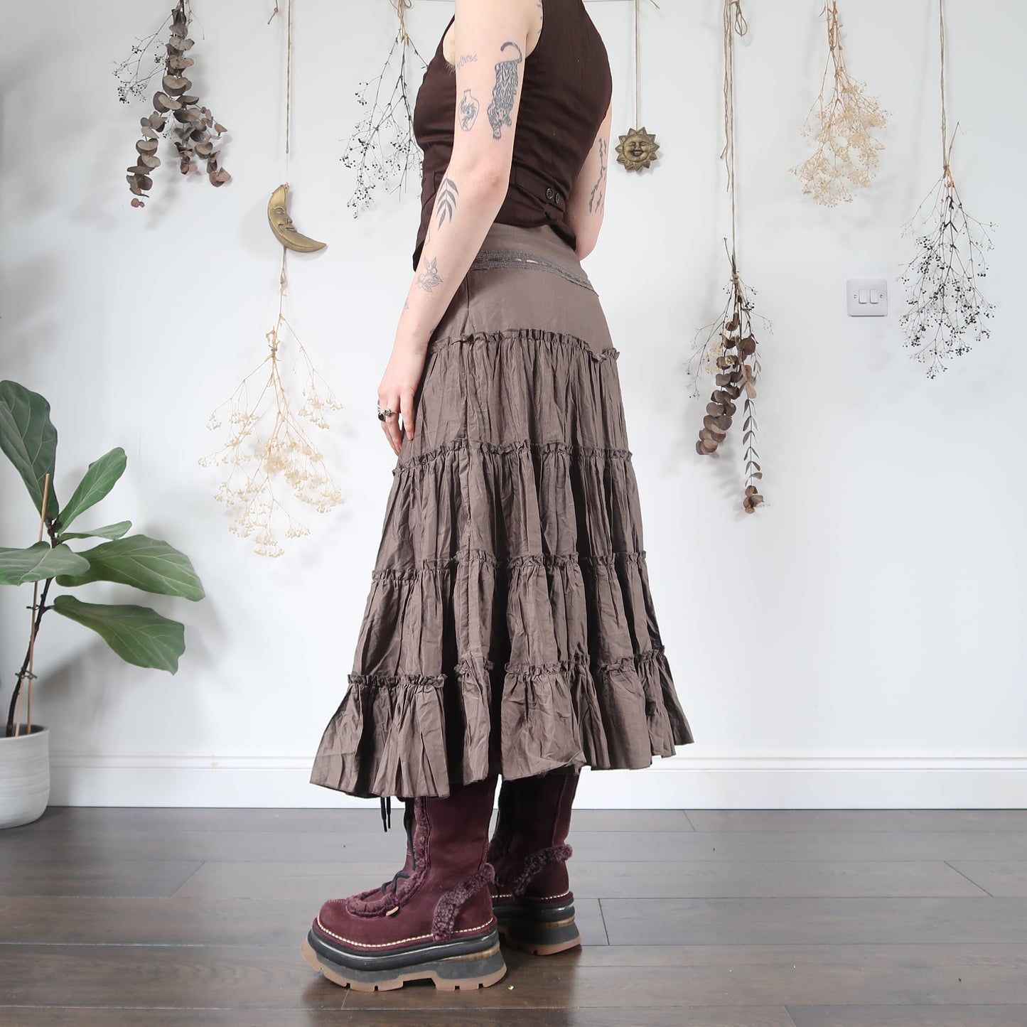 Taupe tiered skirt - size M