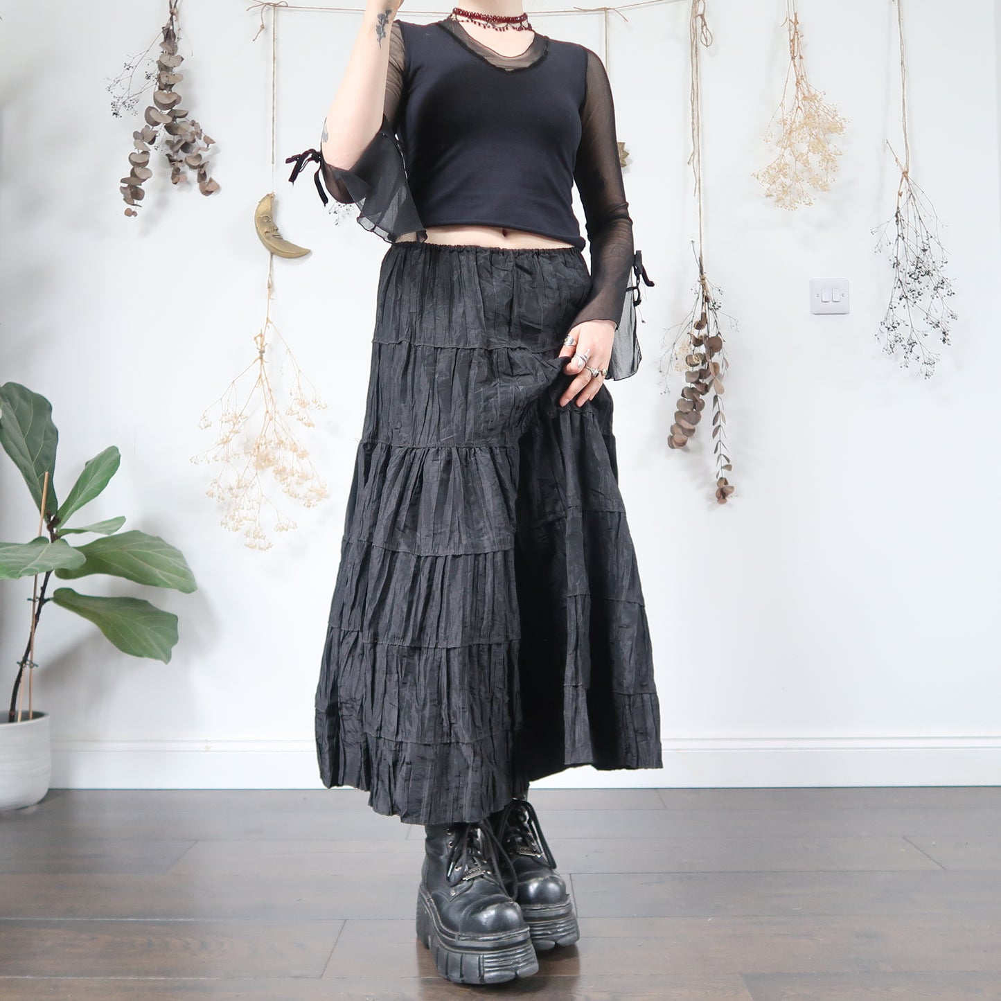 Black tiered skirt - size S/M
