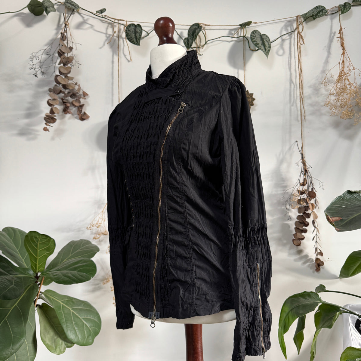 Asymmetric shirt jacket - size M
