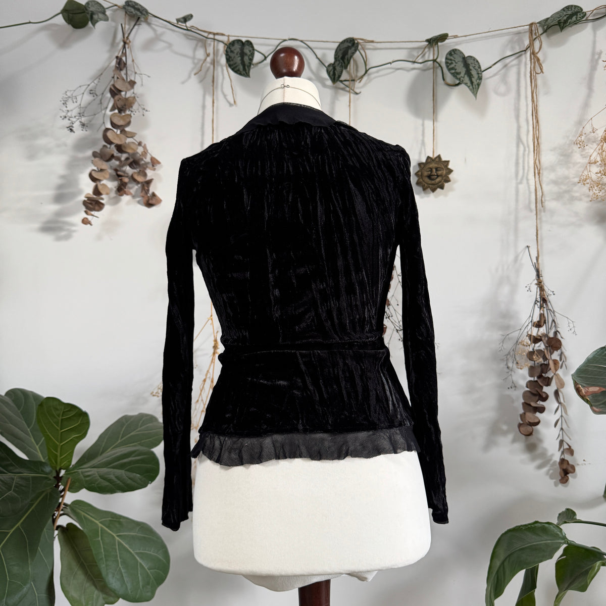 Black velvet top - size S