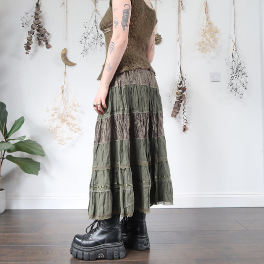 Green tiered skirt - size M/L