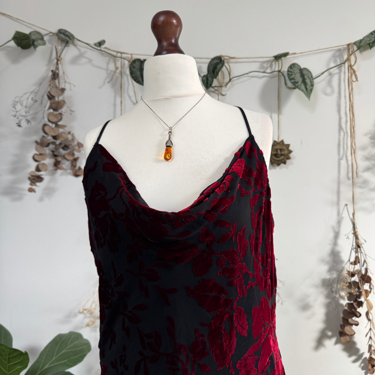Red velvet gown - size XL