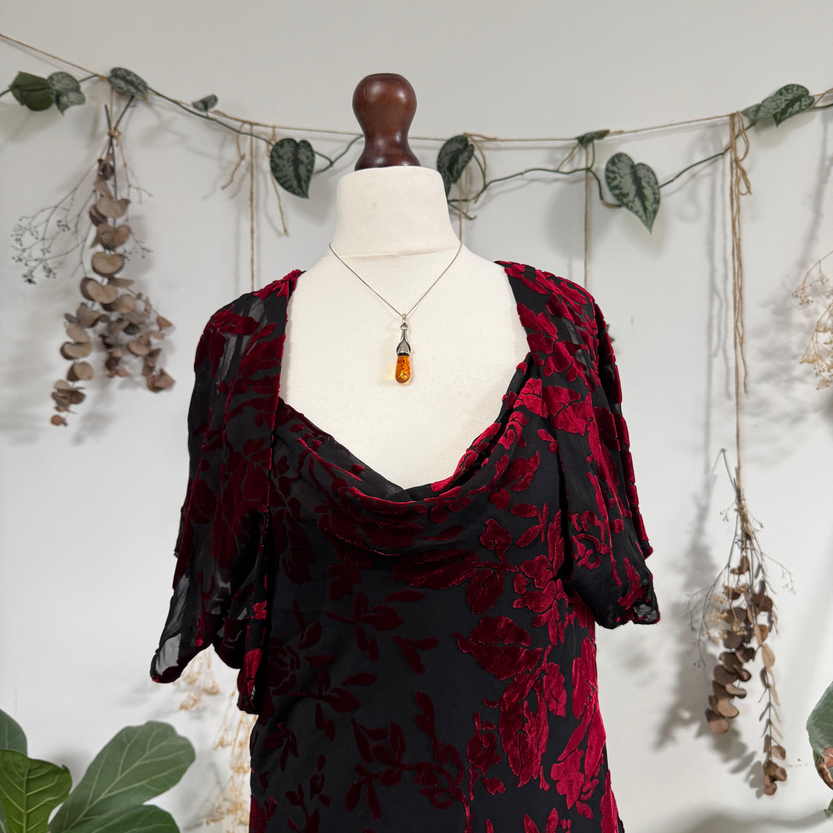 Red velvet gown - size XL