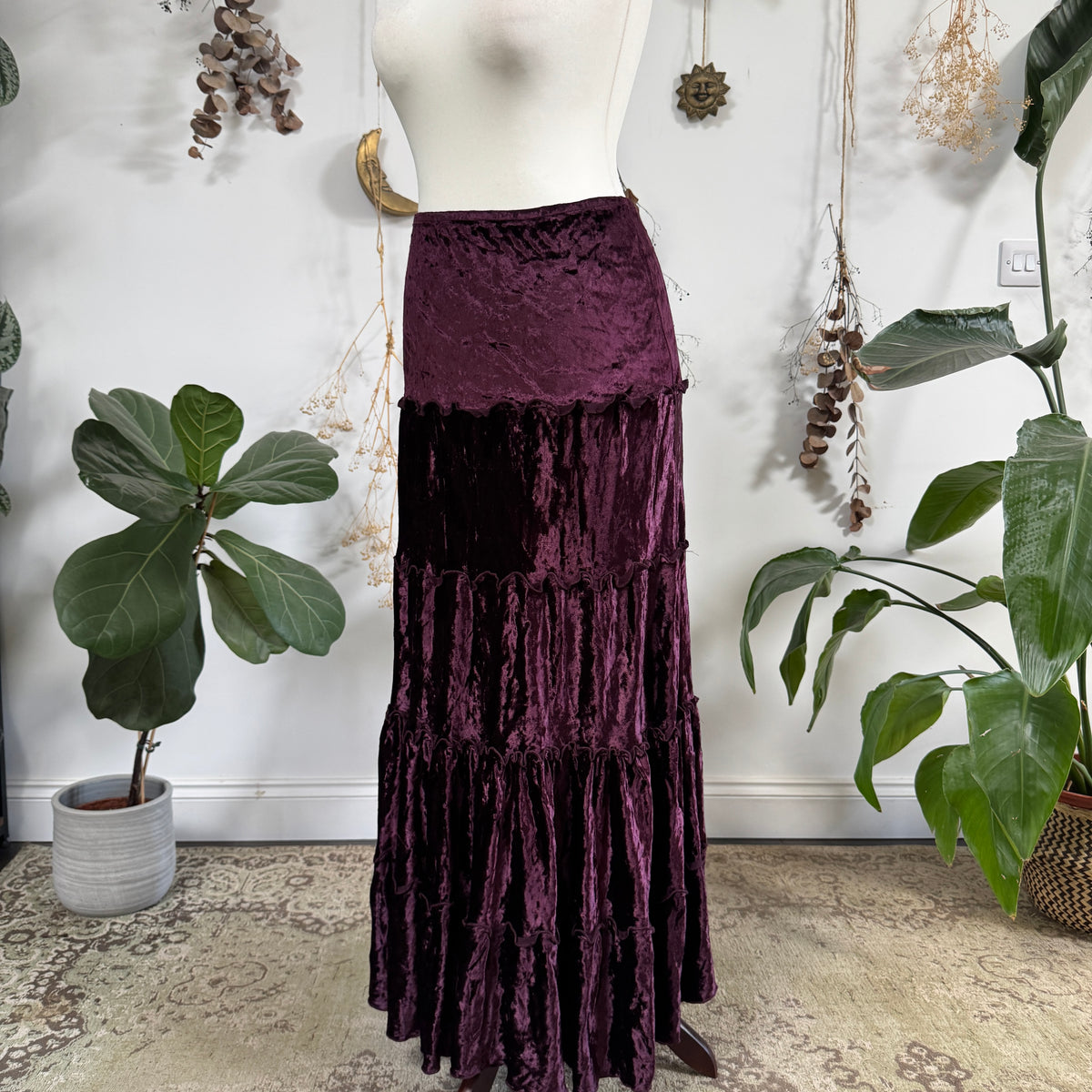 Purple velvet skirt - size M