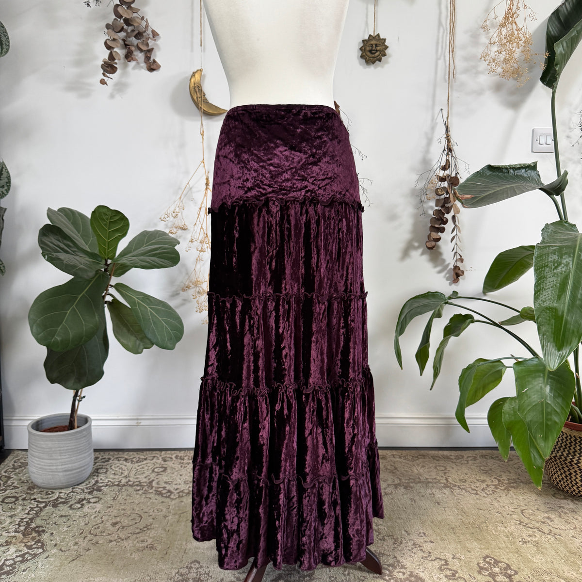 Purple velvet skirt - size M