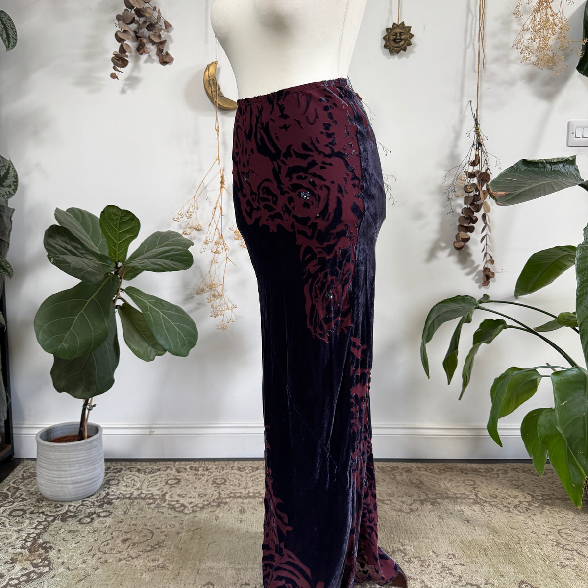 Purple velvet skirt - size S/M