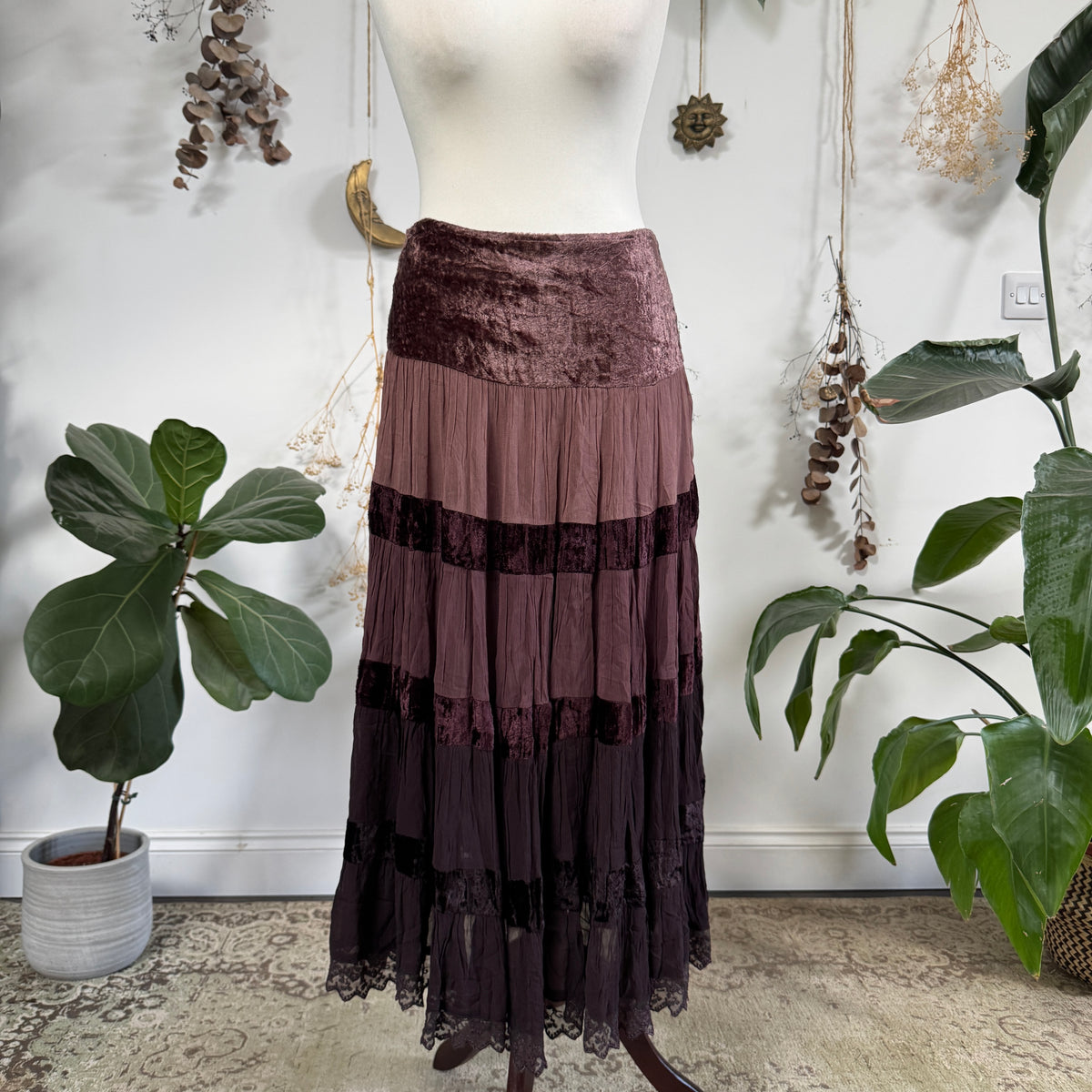 Brown tiered skirt - size M