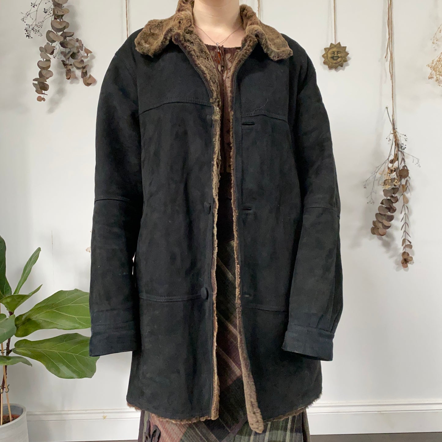 Black sheepskin coat - size XXL