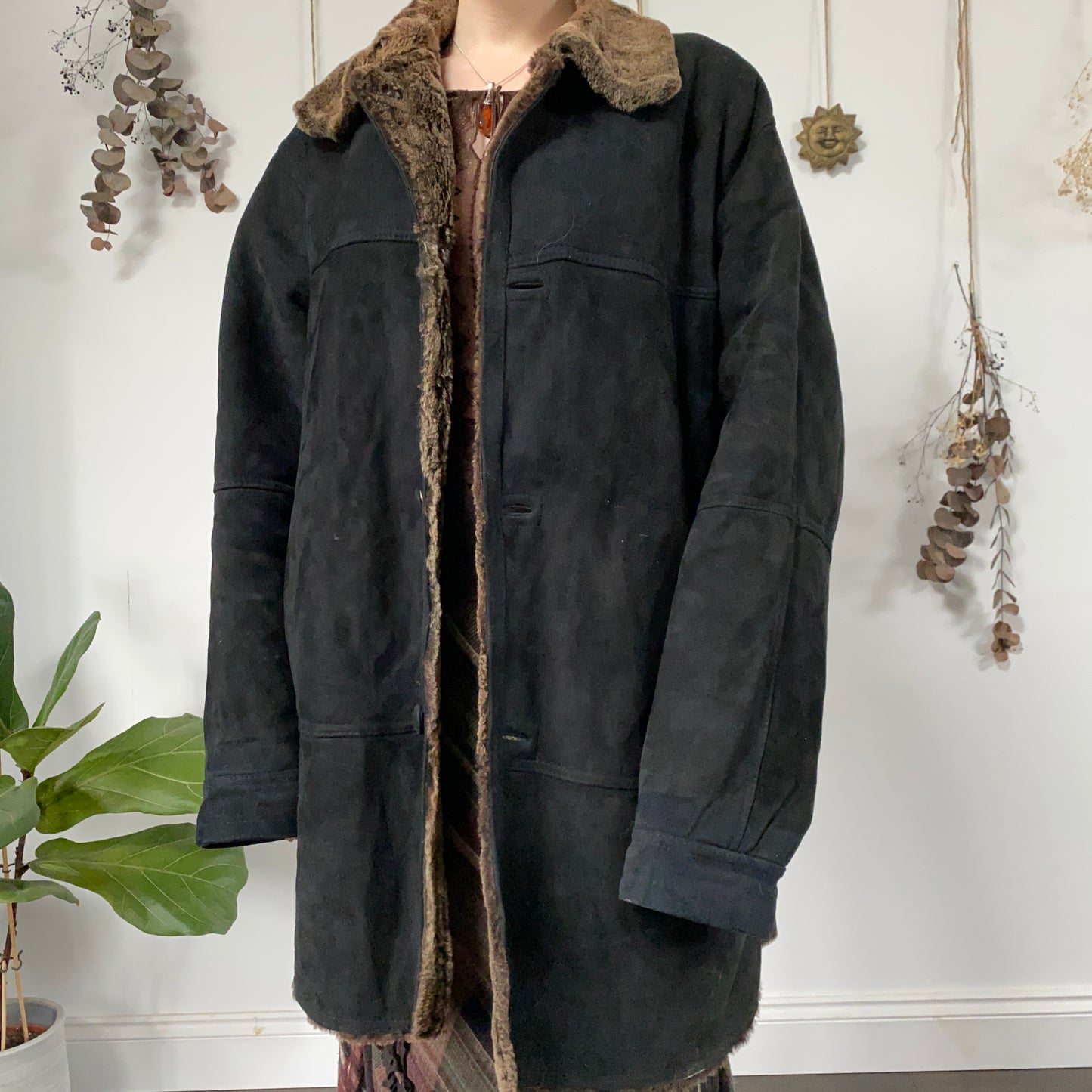 Black sheepskin coat - size XXL