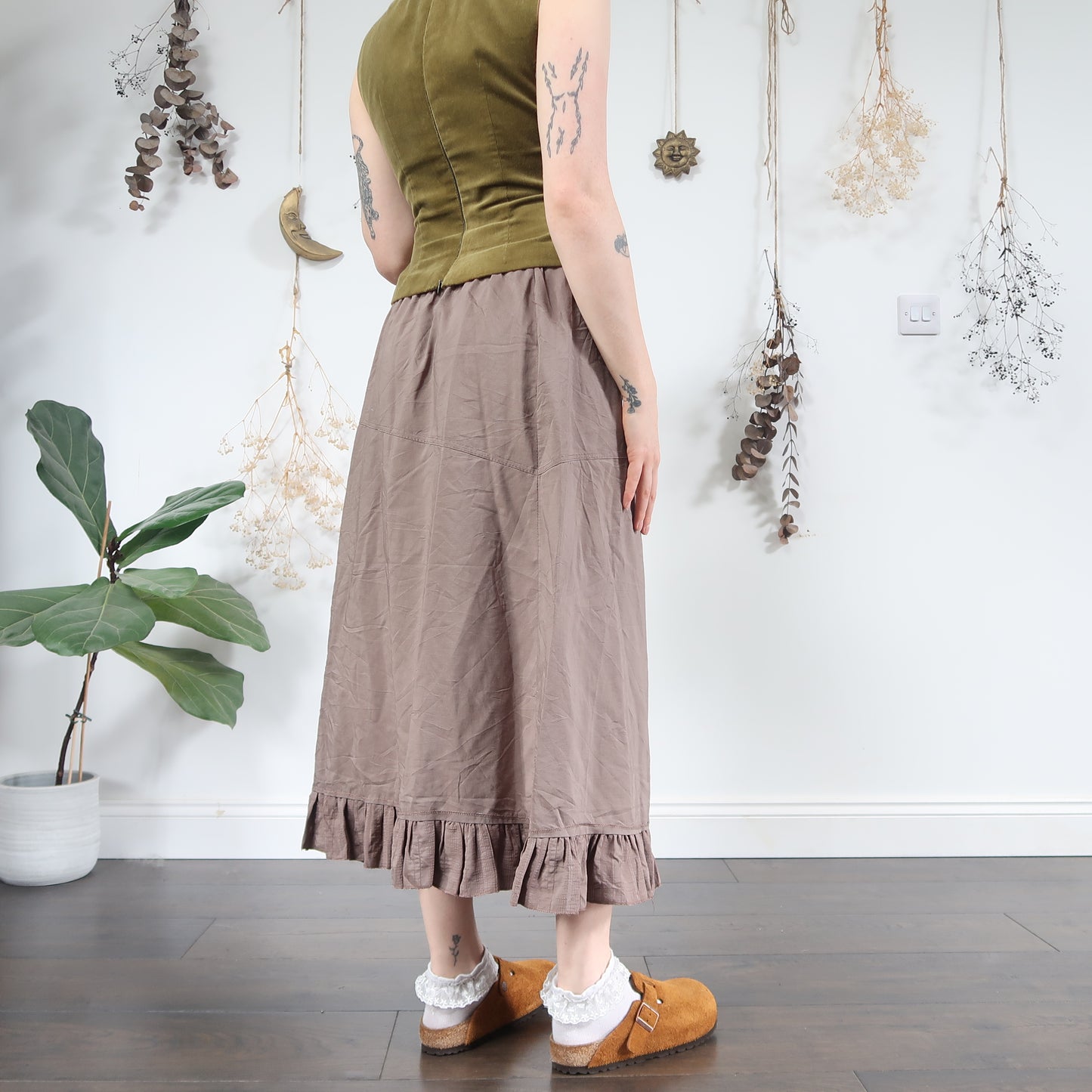 Brown summer skirt - size M/L