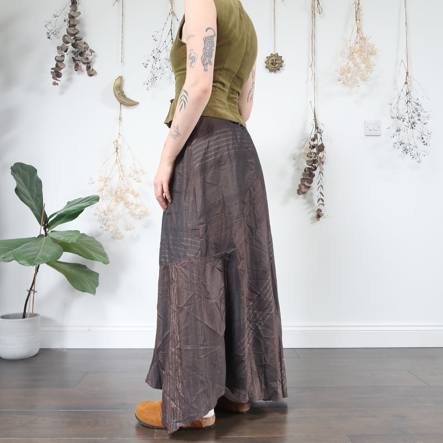 Brown archival skirt - size L