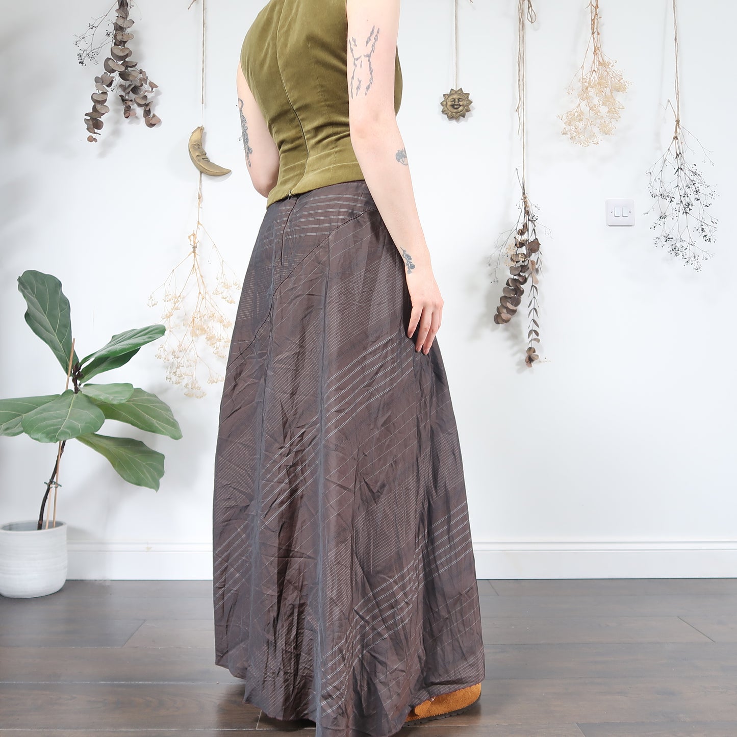 Brown archival skirt - size L