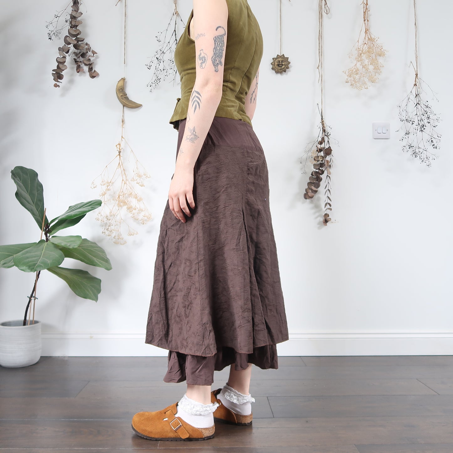 Brown ruched skirt - size M