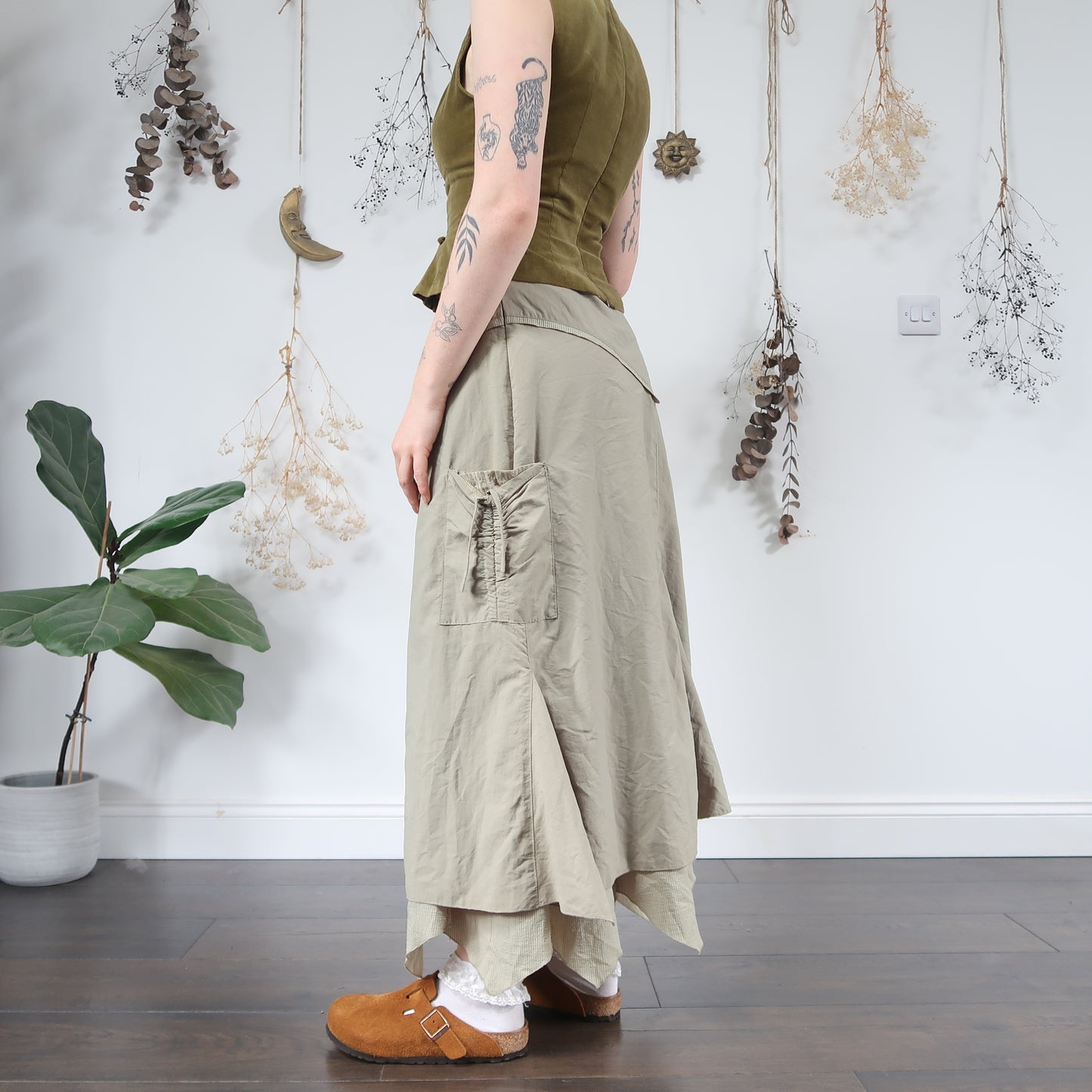 Sage green skirt - size L