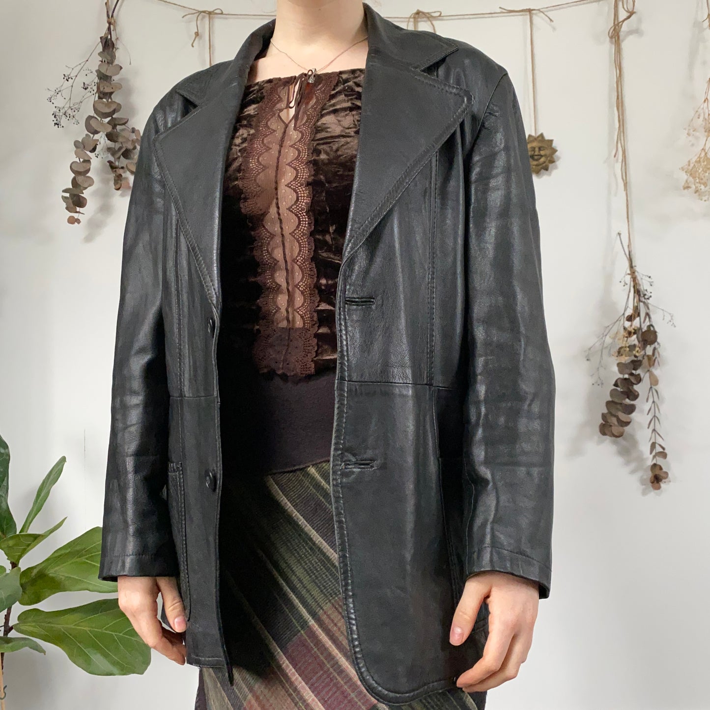 Black leather jacket - size M/L