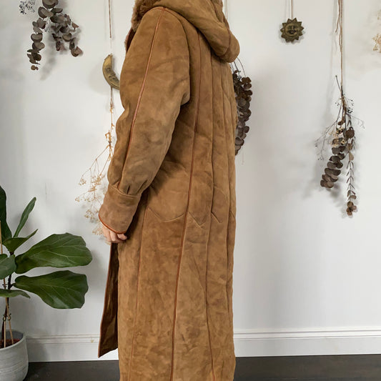 Camel sheepskin coat - size M