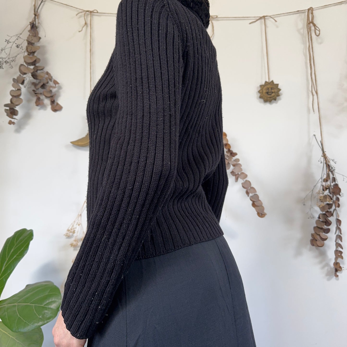 Black knit jumper - size S/M
