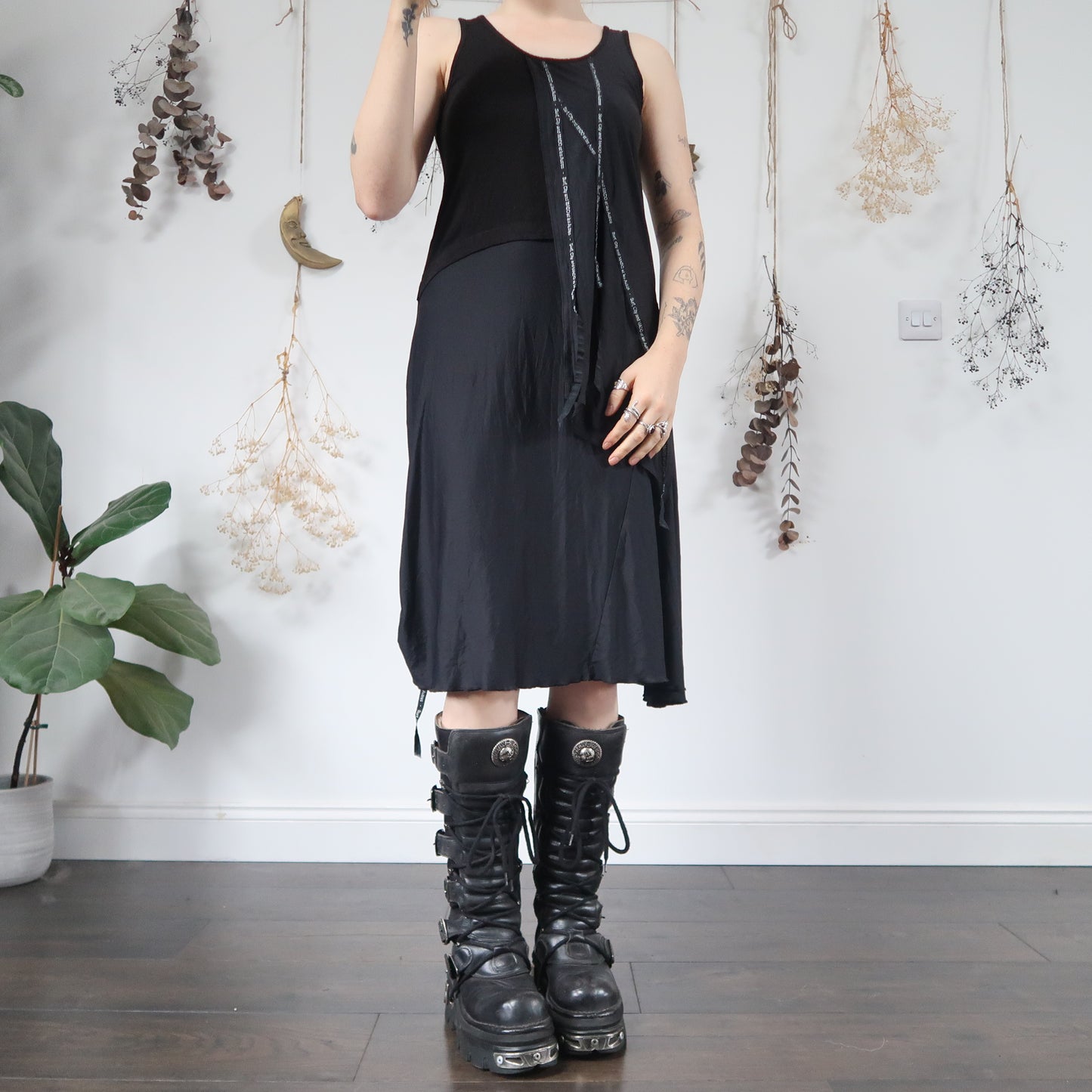 Black slinky dress - size M