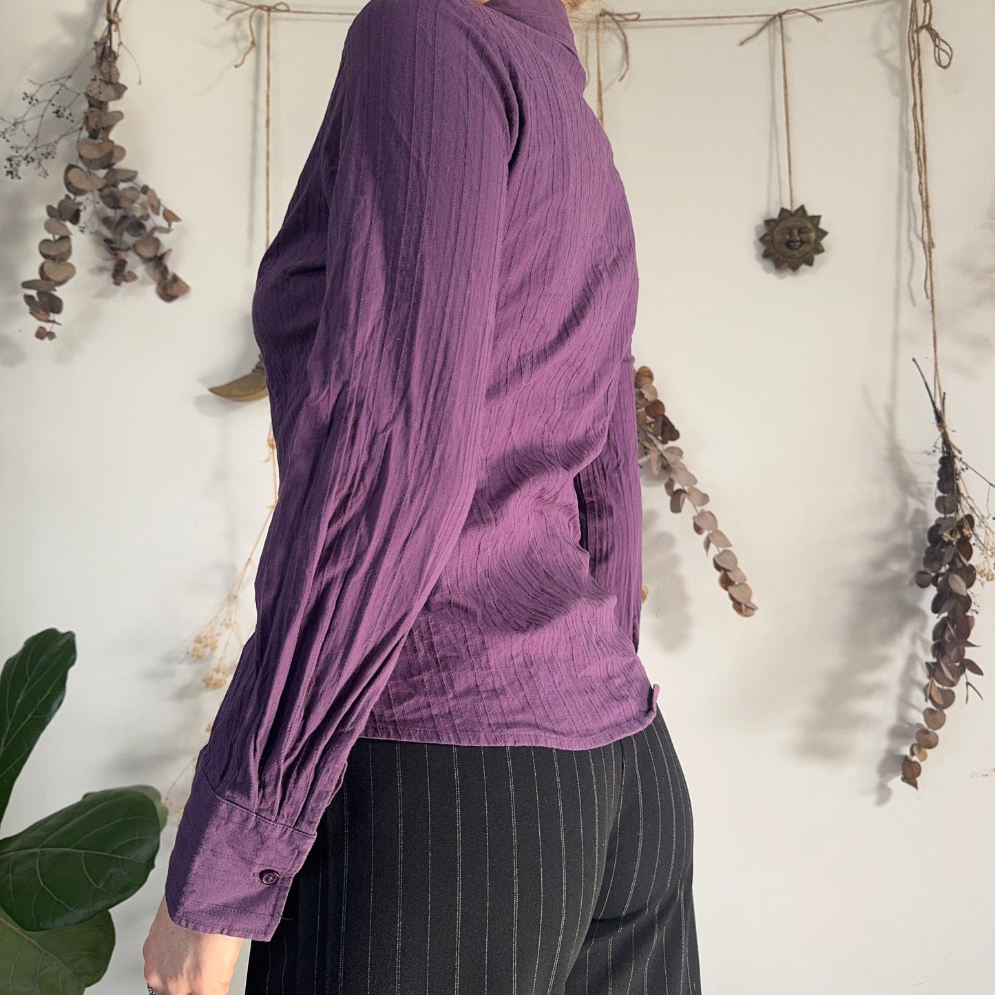 Purple shirt - size M
