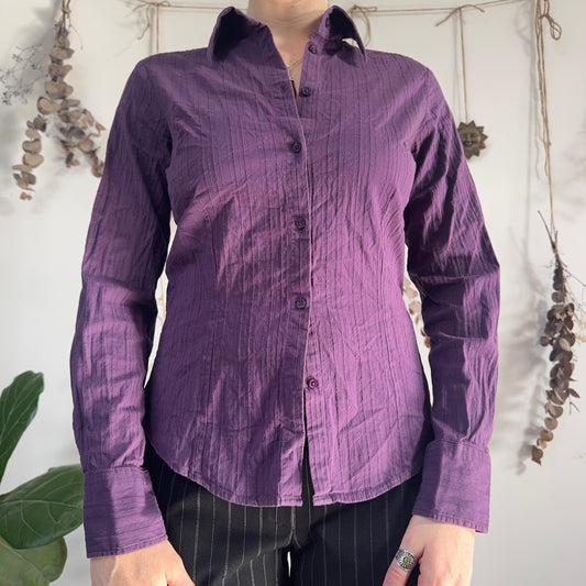 Purple shirt - size M