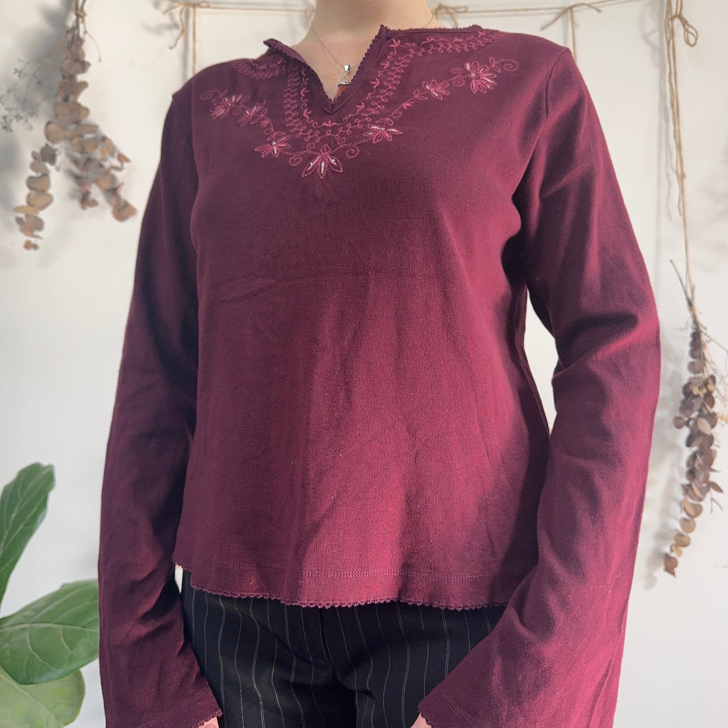 Purple long sleeve top - size L/XL