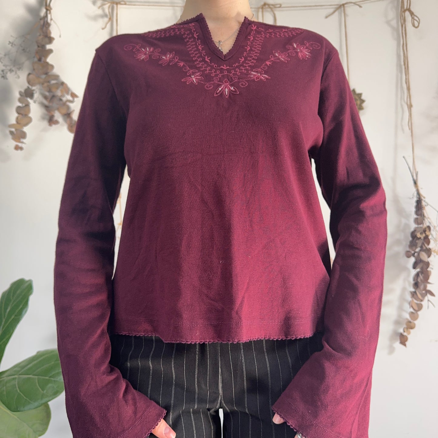 Purple long sleeve top - size L/XL