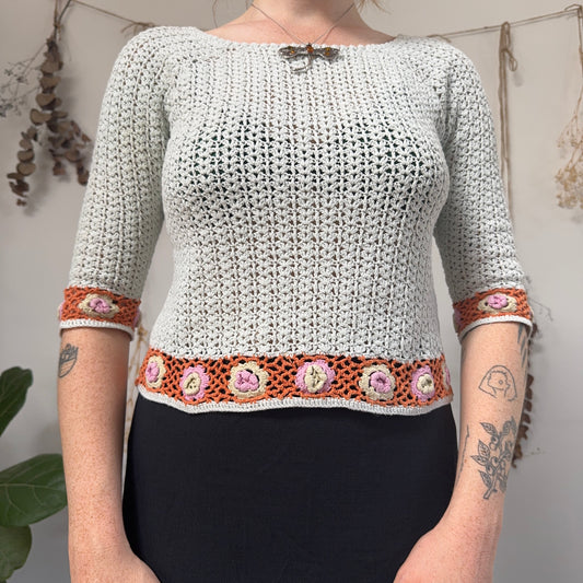 Knit top - size S/M