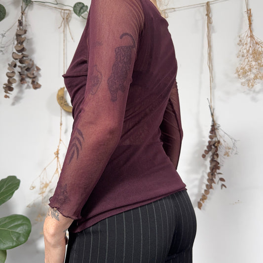 Plum mesh top - size L