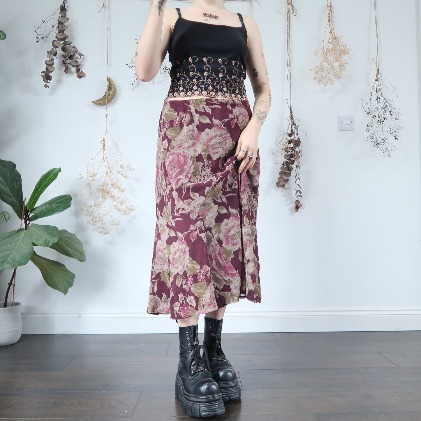 Purple floral skirt - size M/L