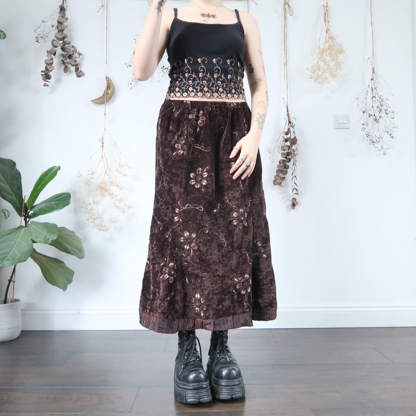 Brown cord floral skirt - size XS/S