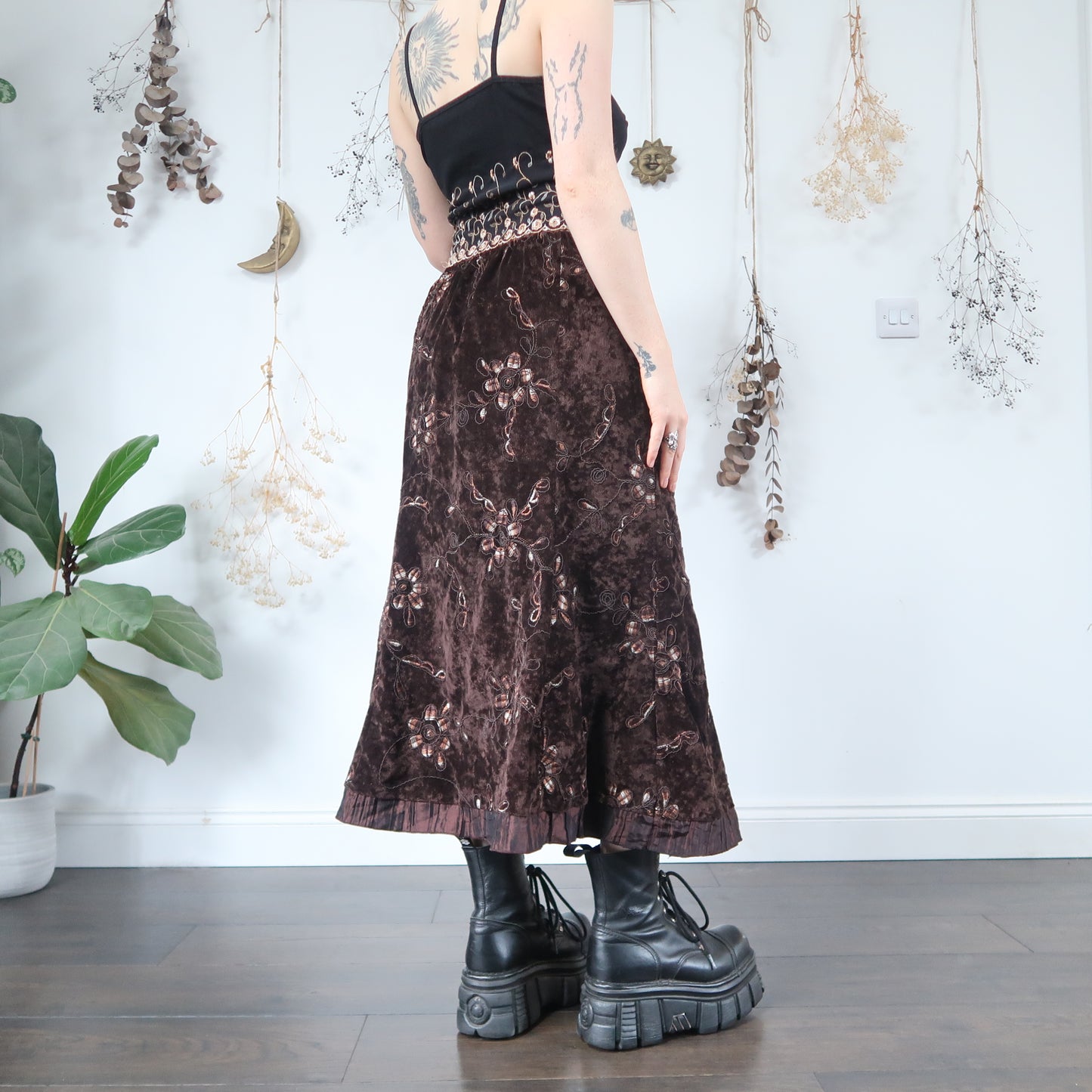 Brown cord floral skirt - size XS/S