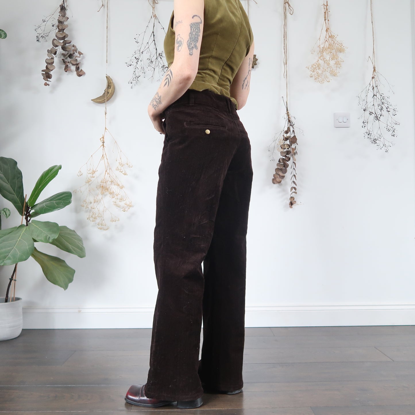 Brown cord trousers - size L