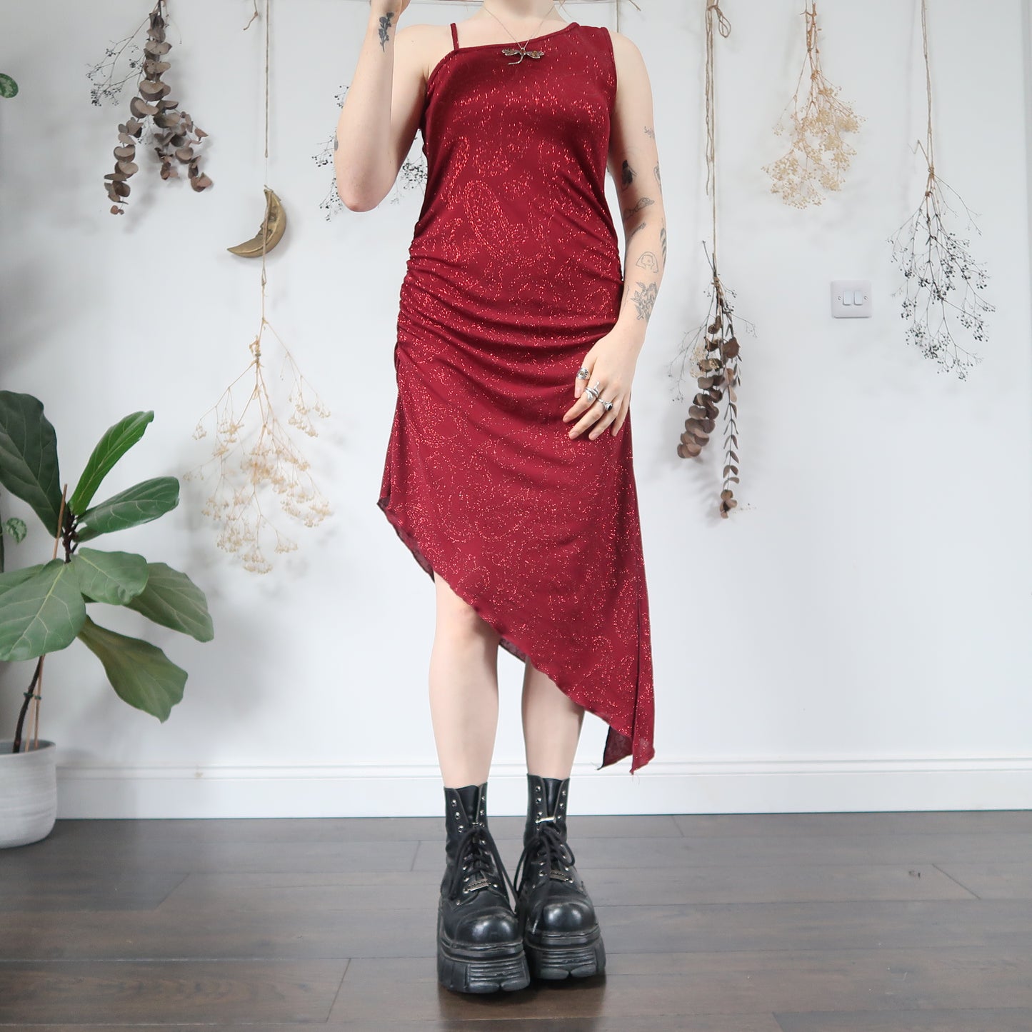 Red ruched dress - size M/L