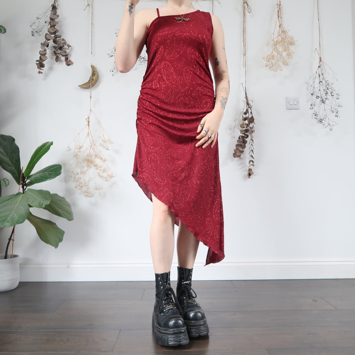 Red ruched dress - size M/L