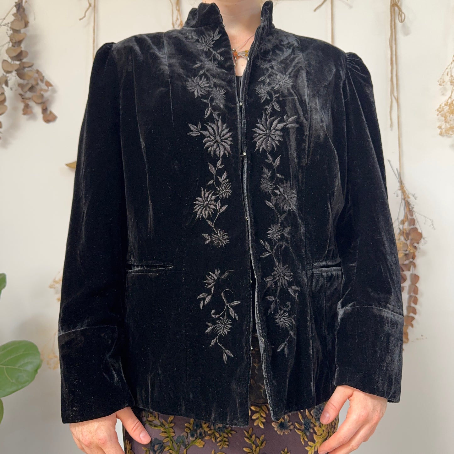 Black velvet jacket - size L