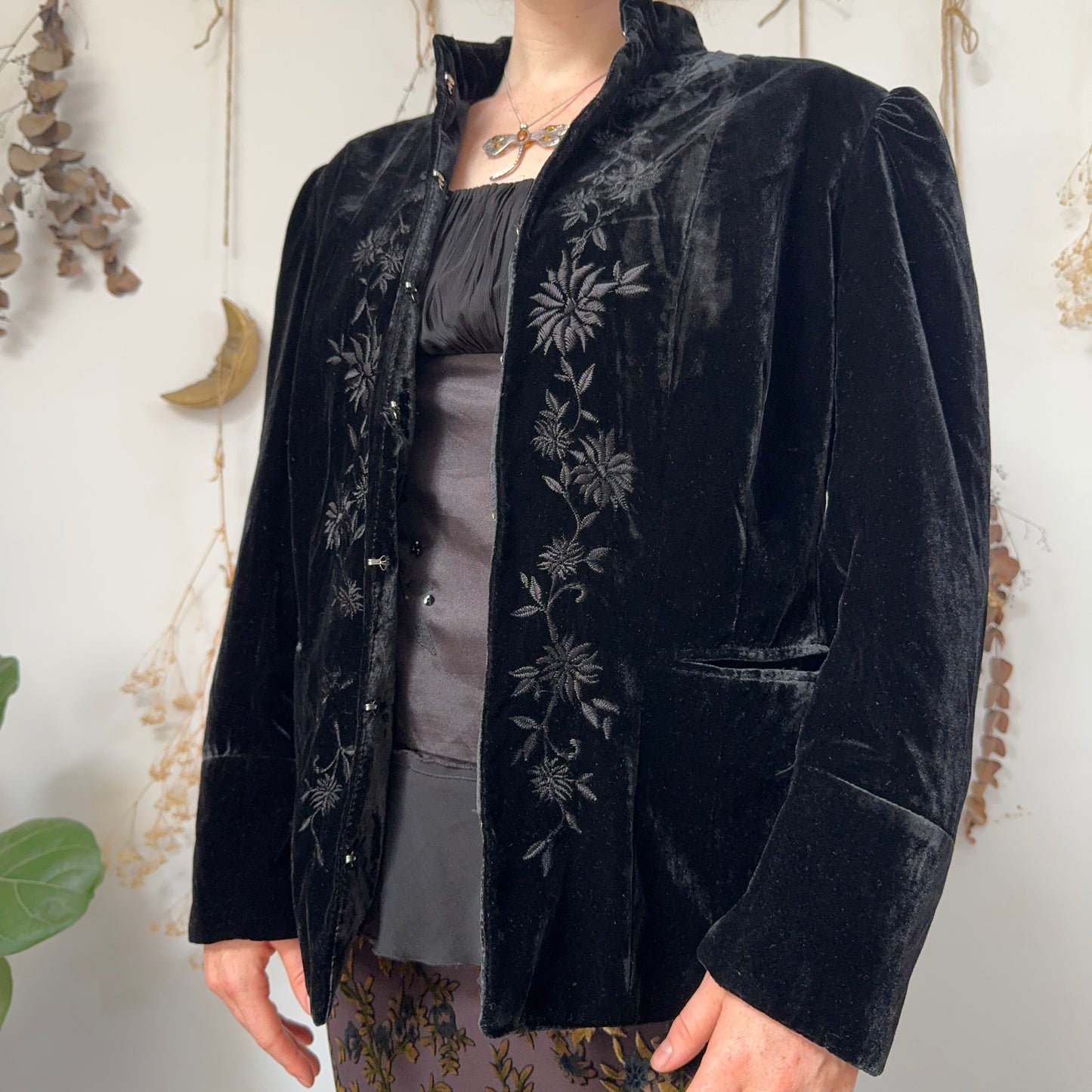 Black velvet jacket - size L
