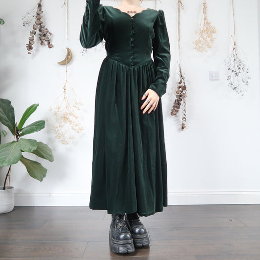 Green velvet dress - size M