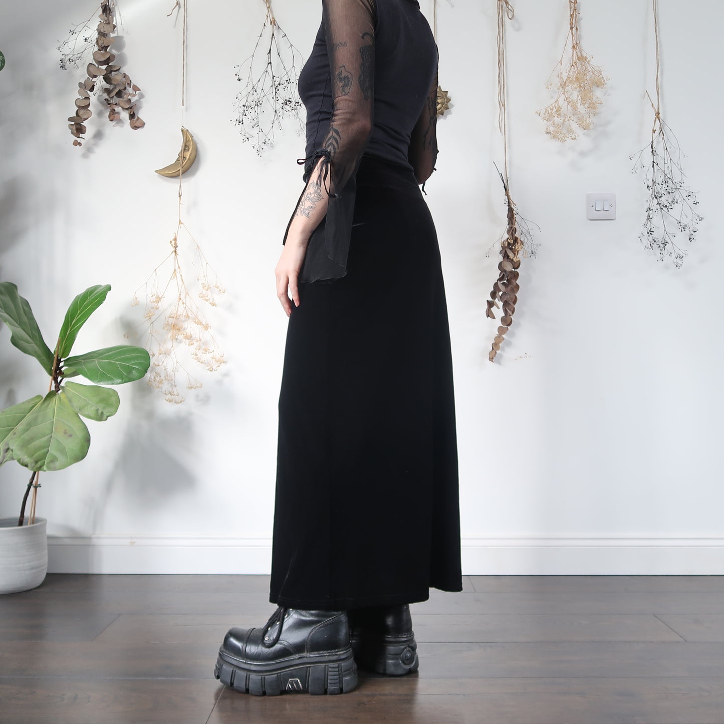 Black velvet size - size XS