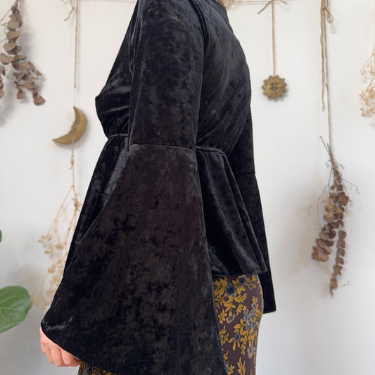 Black velvet top - size M