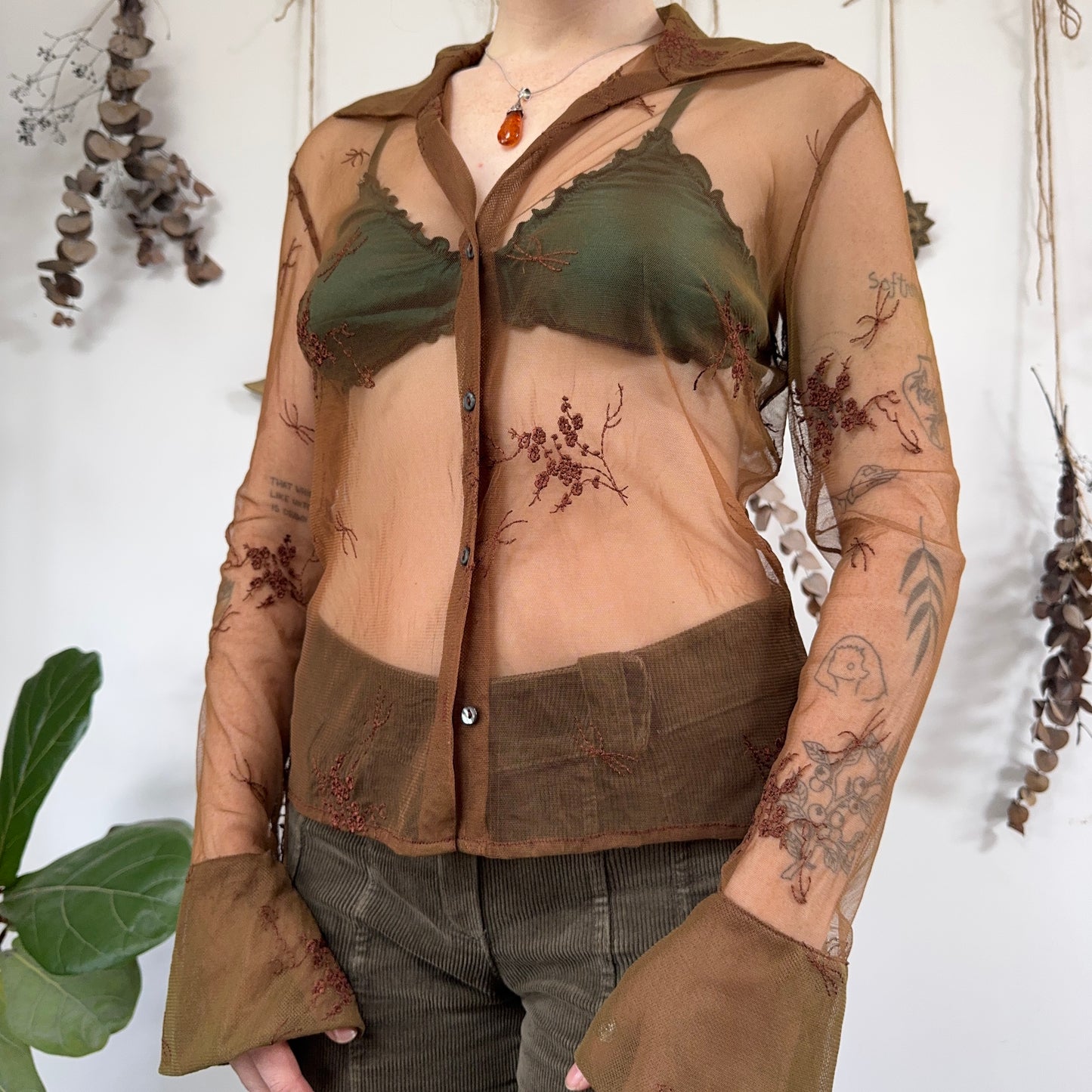 Mesh embroidered shirt - size M