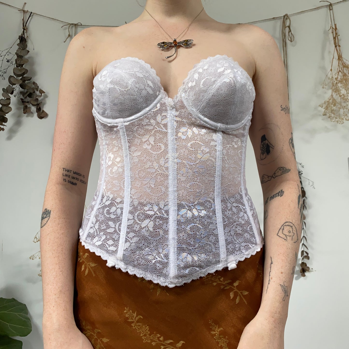 White lace corset - size M