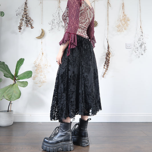 Black velvet skirt - size M/L