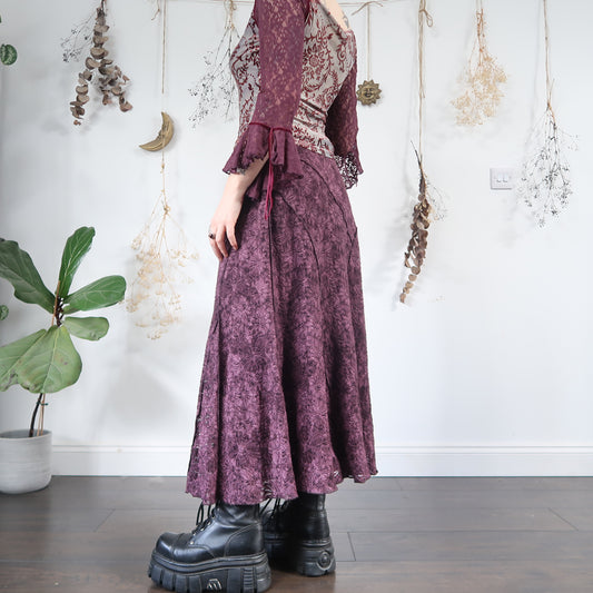 Purple lace skirt - size M/L