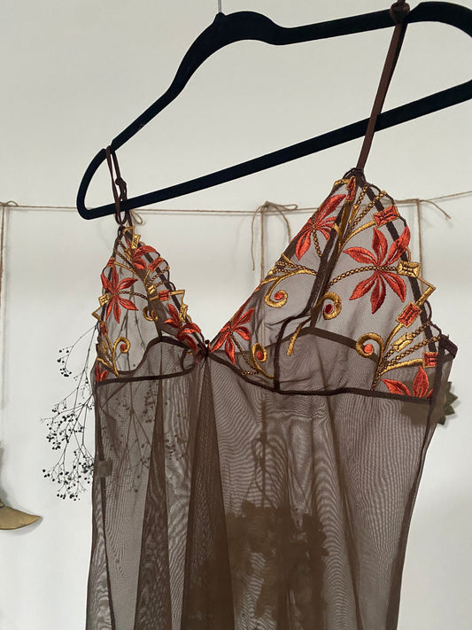 Embroidered slip dress - size M